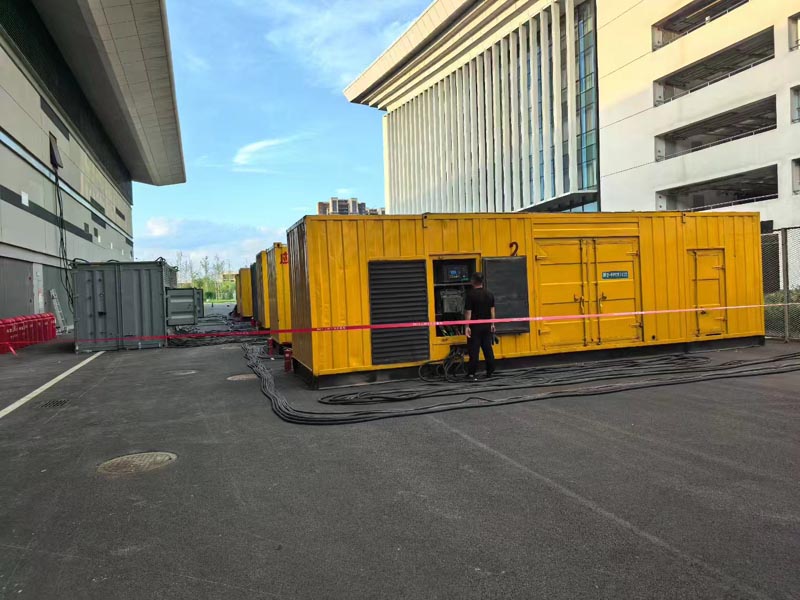 润州柴油发电机冬季保养注意事项？